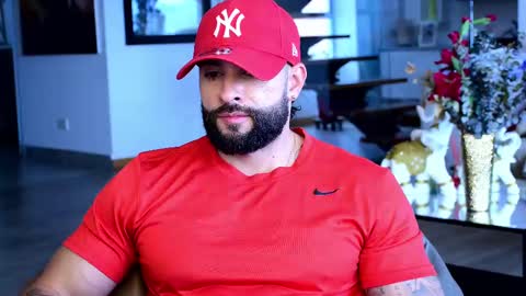 Snapshot of lukhass chatting on February 11, 10:07 pm Lukhas f4f online show from February 11, 10:07 pm