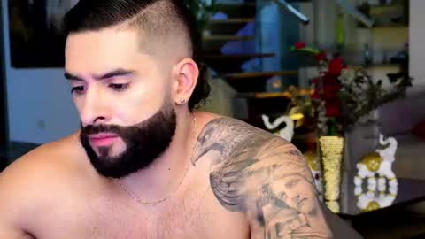 Snapshot of lukhass chatting on February 15, 11:16 pm Lukhas f4f online show from February 15, 11:16 pm