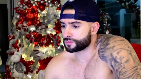 Snapshot of lukhass chatting on December 3, 3:18 am Lukhas f4f online show from December 3, 3:18 am