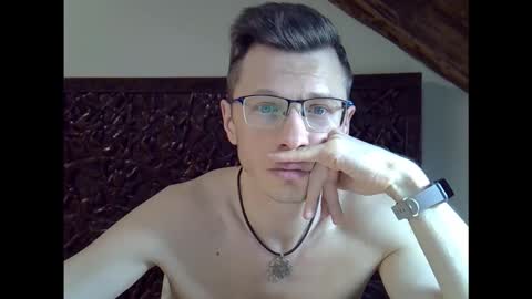 Andrew independent model 2000-0000 CET daily online show from February 2, 9:56 pm