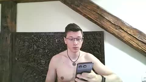 Andrew independent model 2000-0000 CET daily online show from June 8, 11:22 am