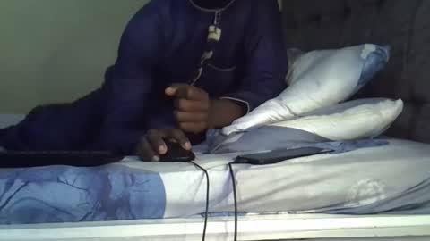 lunalove22_ online show from April 26, 3:37 am