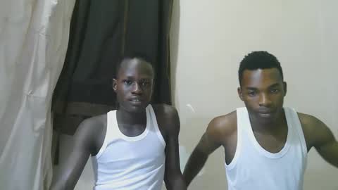 luoislove online show from December 3, 8:15 pm