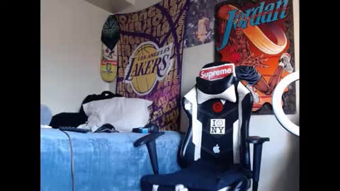 LUST online show from December 8, 3:24 pm