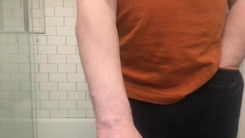 lvguynextdoor440656 online show from March 15, 4:09 am