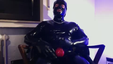 lycas30 online show from December 16, 9:20 pm