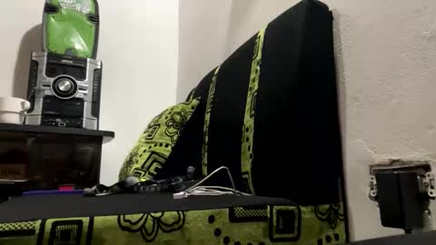 m0ntana777 online show from March 15, 12:07 am