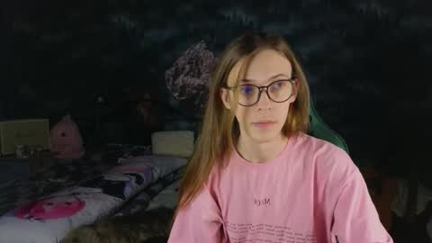 Snapshot of m1shq chatting on October 2, 9:41 pm m1shq online show from October 2, 9:41 pm