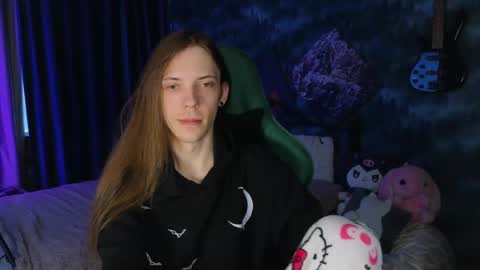 m1shq online show from April 26, 1:52 pm