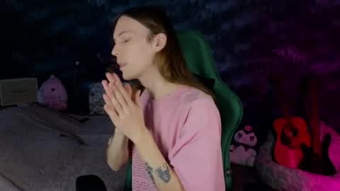 Snapshot of m1shq chatting on September 19, 5:57 pm m1shq online show from September 19, 5:57 pm