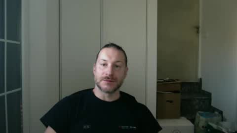 Snapshot of m4rduk81 chatting on January 12, 7:32 am m4rduk online show from January 12, 7:32 am