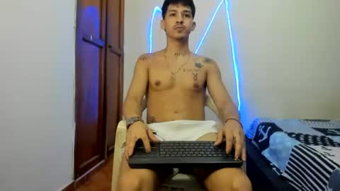 itgram pezlo josue online show from November 28, 1:02 pm