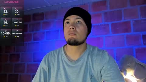 Snapshot of maax_taylor01 chatting on February 24, 12:37 pm online show from February 24, 12:37 pm