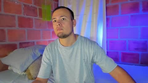 Snapshot of maax_taylor01 chatting on January 24, 12:41 pm online show from January 24, 12:41 pm