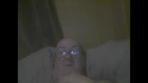 macbewdekan25 online show from December 26, 11:21 am