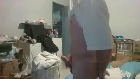 Snapshot of machoalex chatting on October 14, 10:17 pm MACHOLIVRE online show from October 14, 10:17 pm