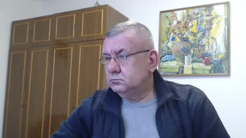 Macho online show from December 11, 12:27 pm