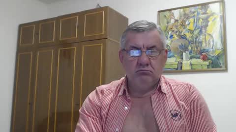 Macho online show from February 15, 9:39 pm