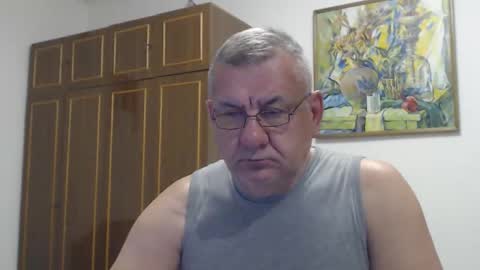 Macho online show from October 12, 8:25 pm