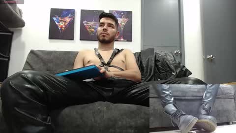 instagram mackdanielsx online show from December 2, 9:51 pm