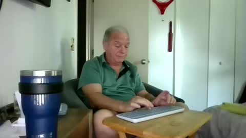 mackdocc001 online show from June 9, 5:25 pm