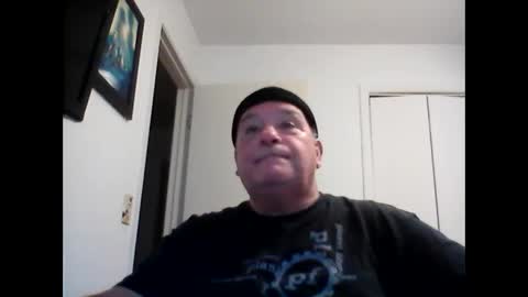 Snapshot of mackdocc001 chatting on December 24, 4:30 pm mackdocc001 online show from December 24, 4:30 pm