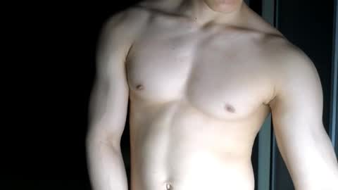 Sexyboymadison online show from May 4, 10:44 pm