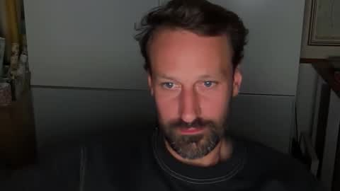 Snapshot of maenu_69 chatting on October 18, 9:31 pm maenu_69 online show from October 18, 9:31 pm