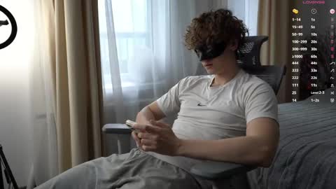 Mike XMaestro 3369 online show from April 24, 2:08 pm