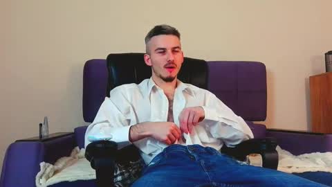 magic_storms online show from June 8, 3:40 am