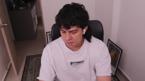 Tony Hoffa online show from April 23, 9:06 pm