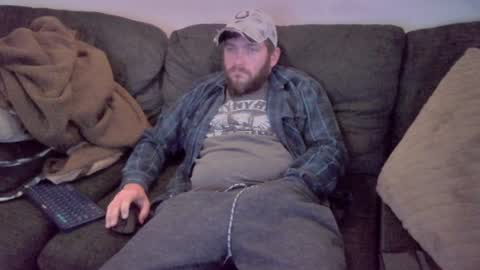 magmacumlava online show from December 3, 9:01 pm