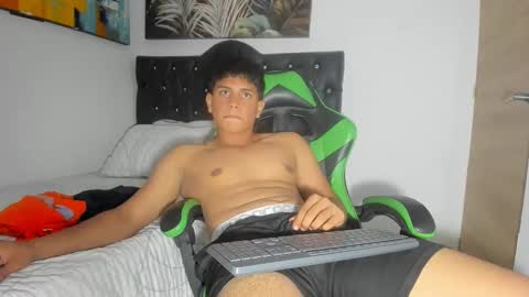 M A G N U S T online show from April 17, 2:14 am