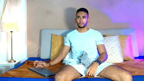 maicolparker0 online show from July 28, 6:20 pm