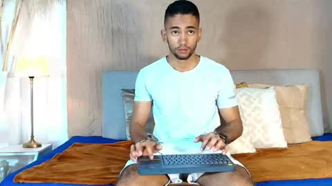 maicolparker0 online show from July 28, 12:12 pm