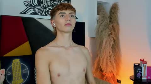 Maiky Cooper online show from December 2, 8:01 pm