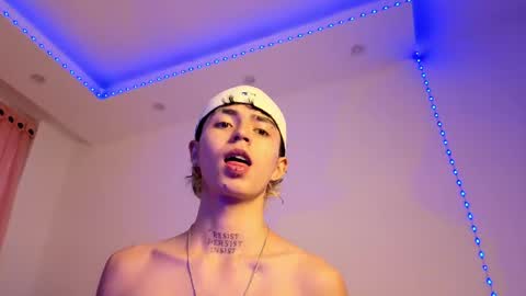 maiky_cooper01 online show from April 11, 4:32 pm