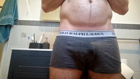 Snapshot of make_me_cumnow272809 chatting on October 4, 8:41 am Horny Daddy online show from October 4, 8:41 am