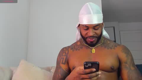 Makonnen online show from January 11, 4:05 am