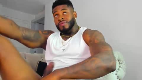 Makonnen online show from November 25, 12:12 am