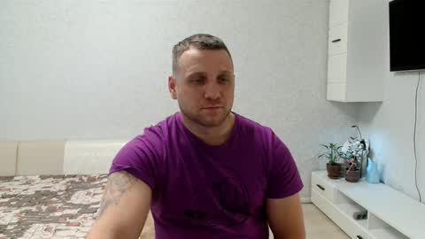 malchyshka online show from February 22, 8:18 am