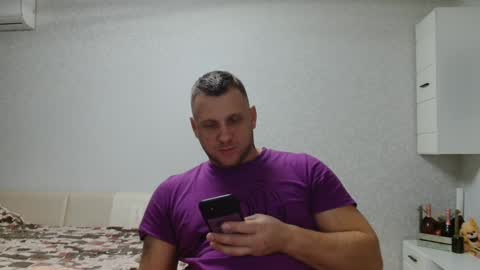 malchyshka online show from December 10, 8:19 am