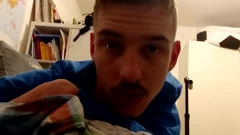 male20y online show from April 27, 8:25 pm