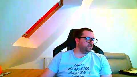 breton online show from January 2, 5:07 pm