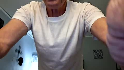 man4latinimennow online show from May 24, 4:29 am