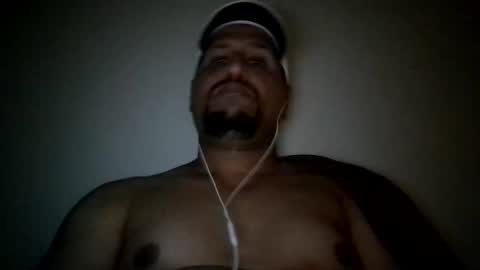 Snapshot of man_new chatting on February 10, 12:52 am Man new online show from February 10, 12:52 am
