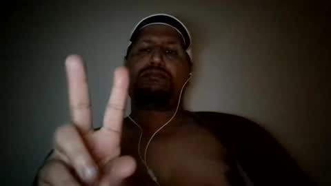 Snapshot of man_new chatting on February 28, 5:26 pm Man new online show from February 28, 5:26 pm