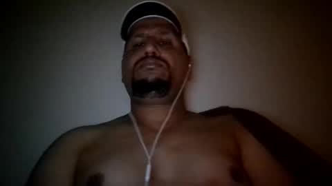 Snapshot of man_new chatting on February 10, 11:13 pm Man new online show from February 10, 11:13 pm