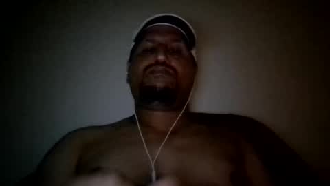 Snapshot of man_new chatting on March 4, 12:50 am Man new online show from March 4, 12:50 am