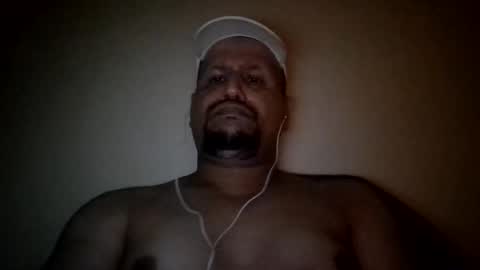 Snapshot of man_new chatting on December 8, 5:33 pm Man new online show from December 8, 5:33 pm